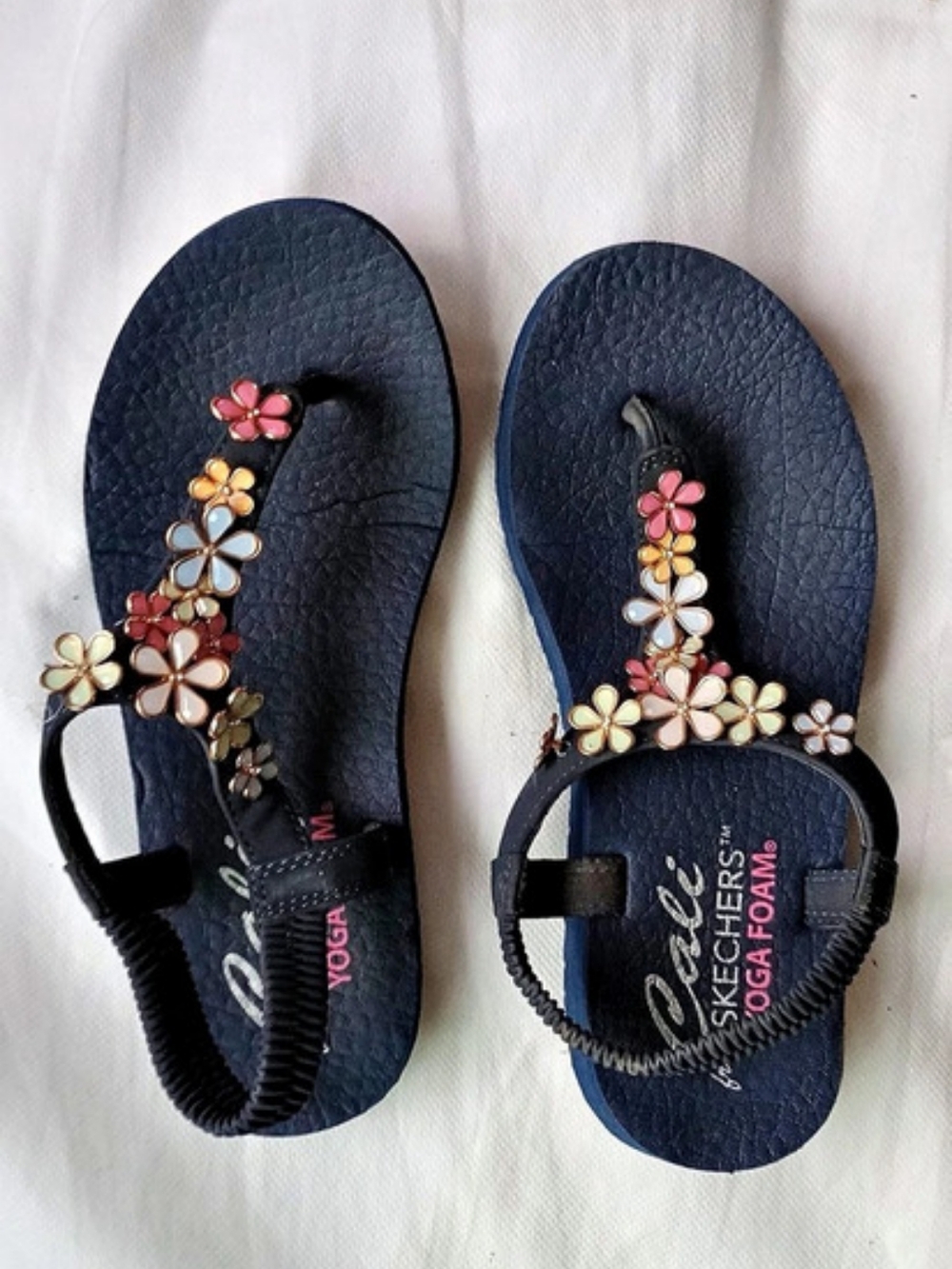 Skechers Cali Meditation - Glass Daisy Black Sandals